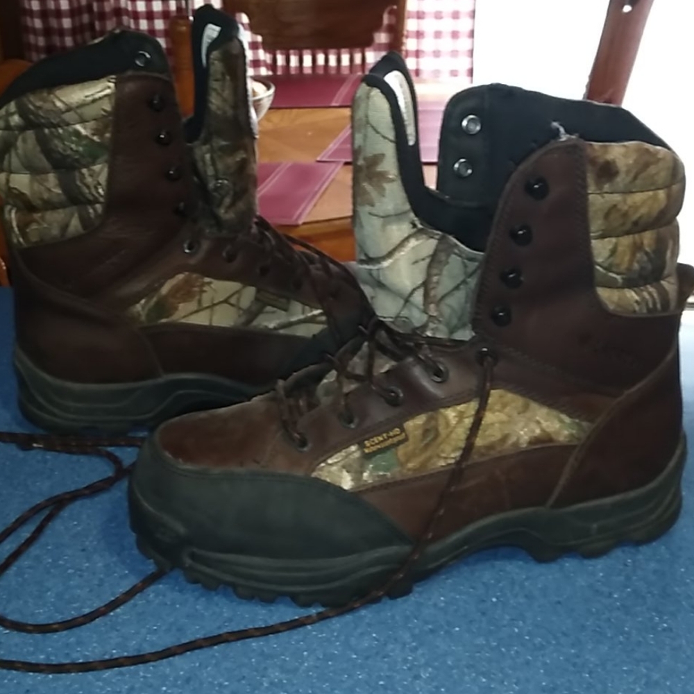 Lacrosse boots